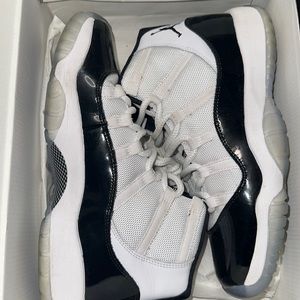 Boys air Jordan retro sneakers
